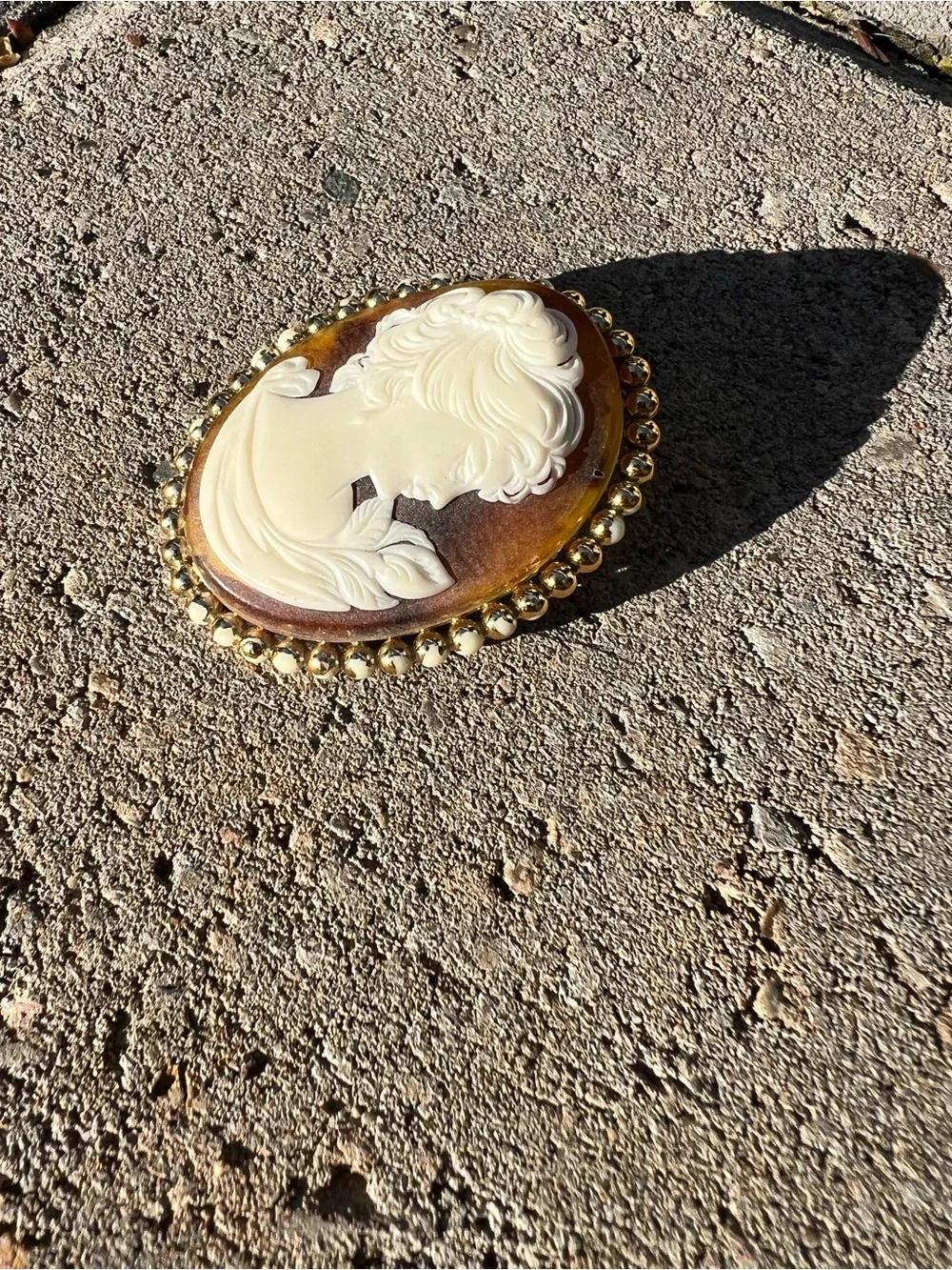 Vintage Cameo Brooch · Western Germany · 1950s 1960s Costume Jewelry